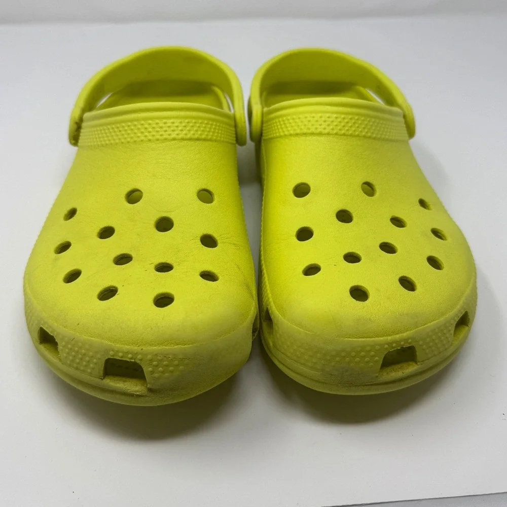 Crocs Classic Clog Mens 10 Neon Yellow Lime Green Slip On Comfort Shoes